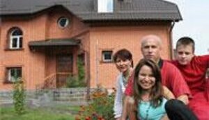 В гостях у власти: Новый госсекретарь рассекретил свою дачу. ФОТОрепортаж.