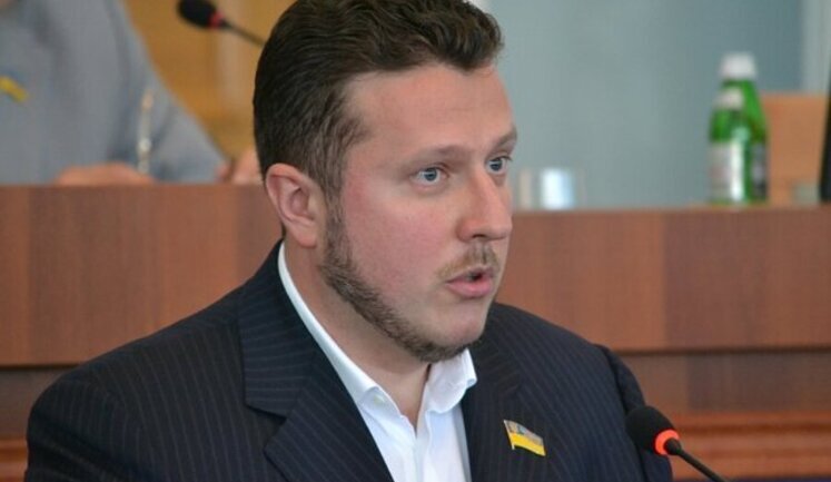 "То й що, що він перейшов у 2011 році в Партію регіонів?!" - навіщо Яценко повернувся до Тимошенко через 10 років?