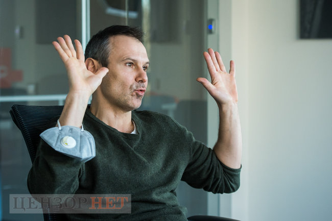 Святослав Вакарчук: Я спілкуюсь із президентом. Тема Донбасу і Криму займає 80% наших розмов 09 Святослав Вакарчук: Я спілкуюсь із президентом. Тема Донбасу і Криму займає 80% наших розмов 09