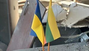 Новогоднее "поздравление" РФ: оккупанты обстреляли почетное консульство Литвы в Херсоне. ФОТОРЕПОРТАЖ