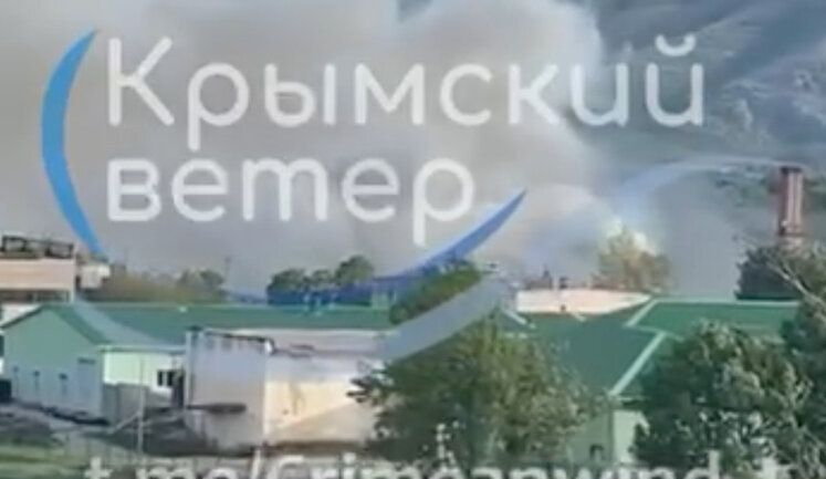 Дрони СБУ уразили склади боєприпасів берегової оборони РФ біля Перевального в Криму, - джерела. ВIДЕО