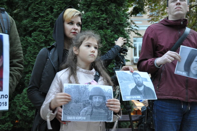 Свободу вязням Кремля: у Києві відбувається акція на підтримку полонених та безвісти зниклих українців 46