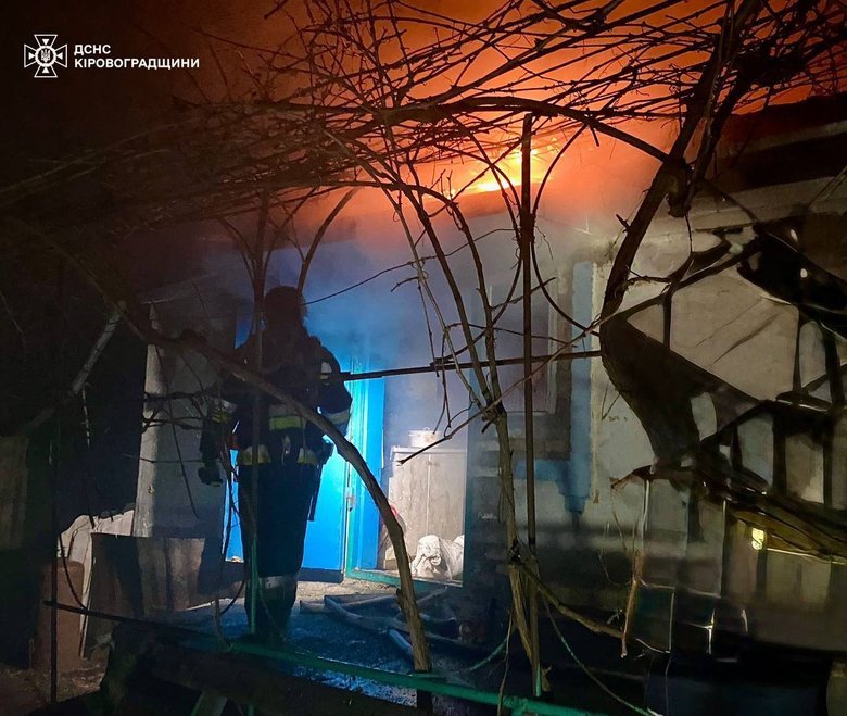 обстріл України