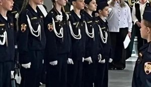 В оккупированном Мариуполе школьников привлекают в кадетские классы российских силовиков
