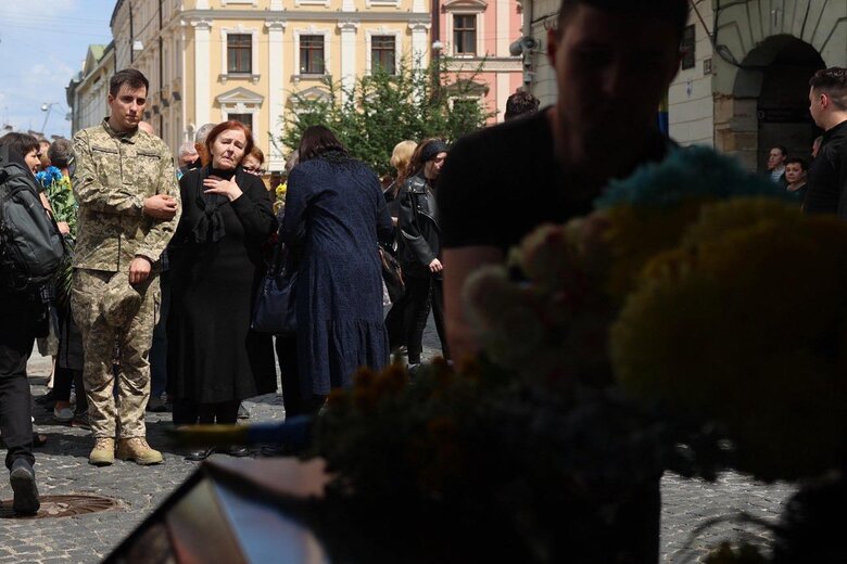 Львів попрощався із загиблими Героями - Михайлом Лазарєвим, Ігорем Гілем, Ігорем Кривоконем та Юрієм Сікиринським 02