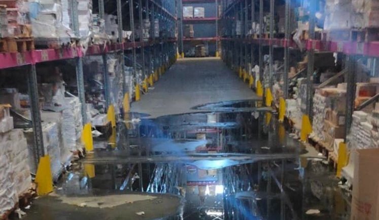 На Великдень окупанти поцілили "градами" у склад видавництва "Ранок". ФОТО