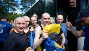 Украина и Россия провели обмен пленными: 160 защитников вернулись на Родину. ВИДЕО+ФОТОрепортаж
