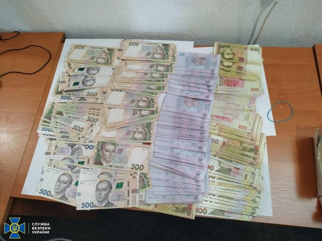 СБУ в Мелитополе разоблачила мошенников, похищавших деньги с банковских счетов в Украине и за рубежом 01 СБУ в Мелитополе разоблачила мошенников, похищавших деньги с банковских счетов в Украине и за рубежом 01
