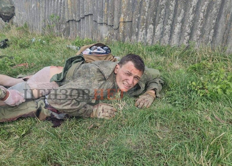Група Барс розвідроти 25-ї бригади взяла у полон підполковника ЗС РФ Артема Хелемендика з 18-ї мотострілецької дивізії 04