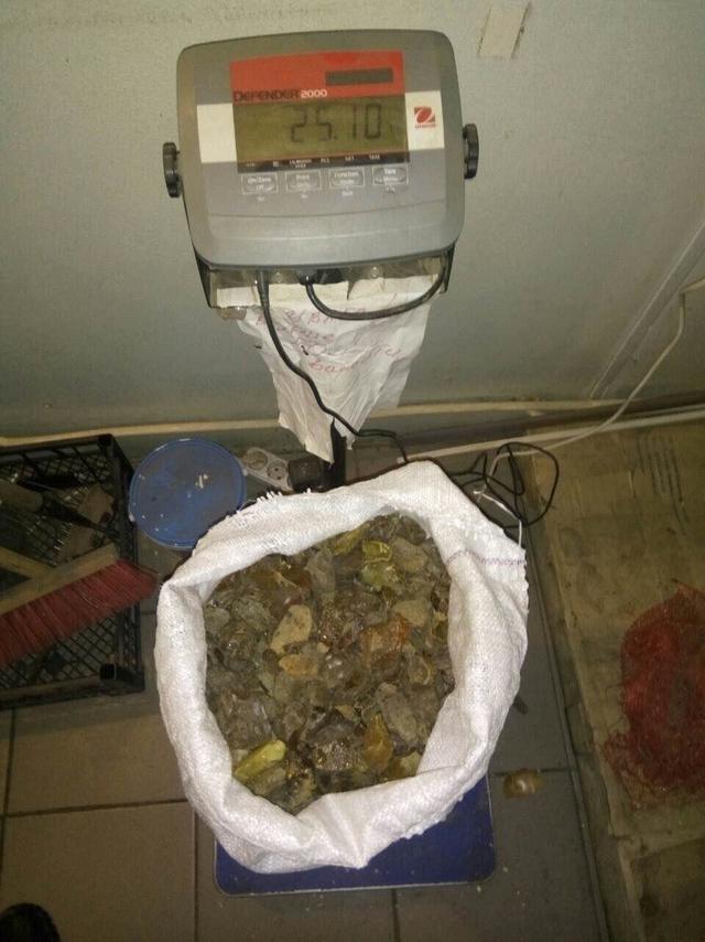 янтарь