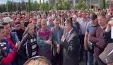 Власти Жлобина в Гомельской области после забастовки на заводе пообещали выпустить всех задержанных и разрешили провести митинг. ВИДЕО+ФОТОрепортаж