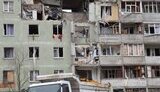 Ворожий безпілотник влучив у багатоповерхівку в Сумах.