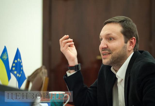 Юрій Стець: "Мені сумно, коли кажуть, що Мінстець займається порохоботами" 04