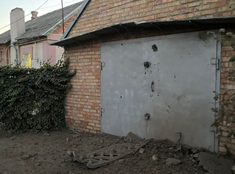 Загарбники впродовж дня били по Дніпропетровщині з артилерії та атакували дронами