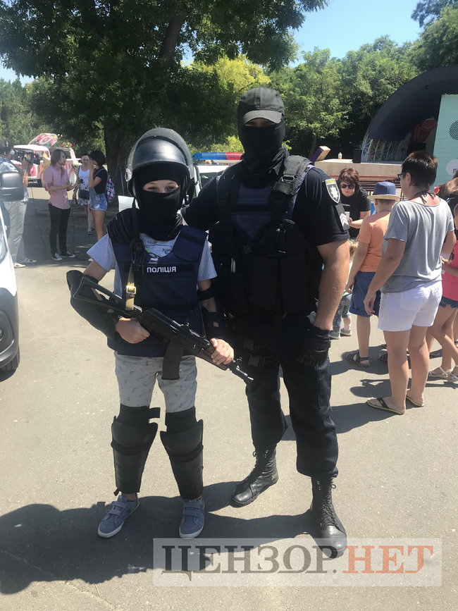 Патрульна поліція Одеси відзначає своє професійне свято 08