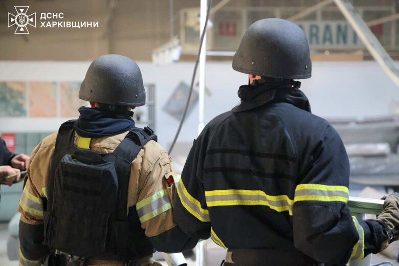 магазин в Харкові після обстрілу