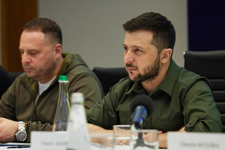 Zelensky, Blinken, Austin discuss military assistance, increased sanctions policy, financial assistance to Ukraine – Office of President 02