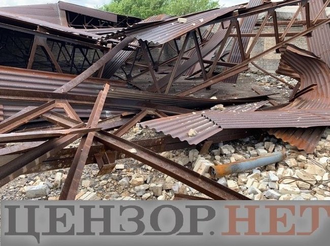 Ще 10 днів тому тут була ферма, - українські бійці в Марїнці про атаку російських терористів із застосуванням ракети великої потужності УР-83 05