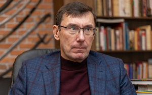 Юрій Луценко: "І тут, як зараз, чую голос Єрмака: "Юрій Віталійович, та навіщо нам ця Європа, нам треба з росіянами домовлятись""
