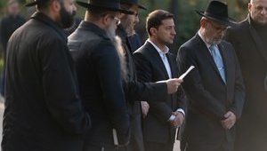 Zelenskyi commemorates Babi Yar massacre victims. PHOTOS