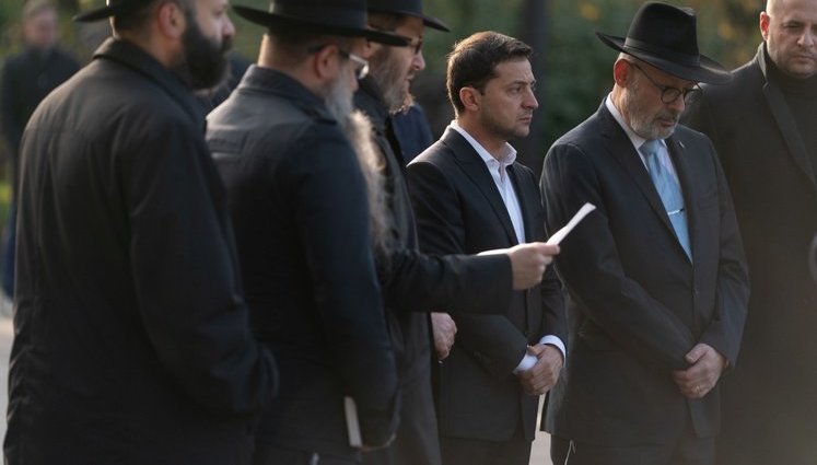 Zelenskyi commemorates Babi Yar massacre victims. PHOTOS