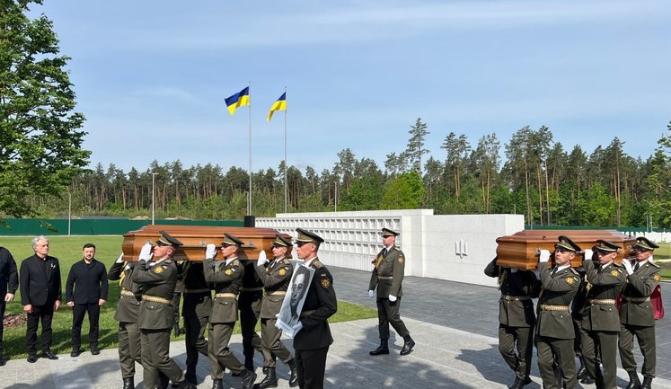 OUN leader Melnyk and his wife reburied at military cemetery. VIDEO&PHOTOS