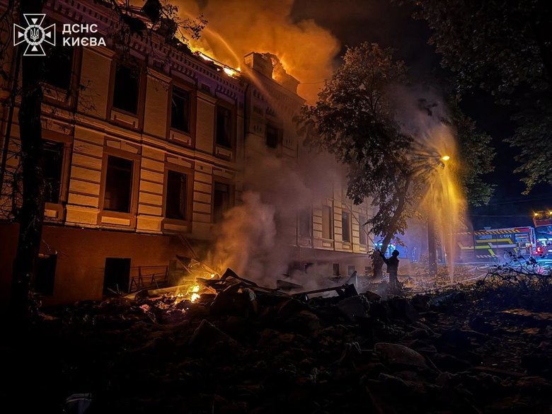 Обстріл Києва