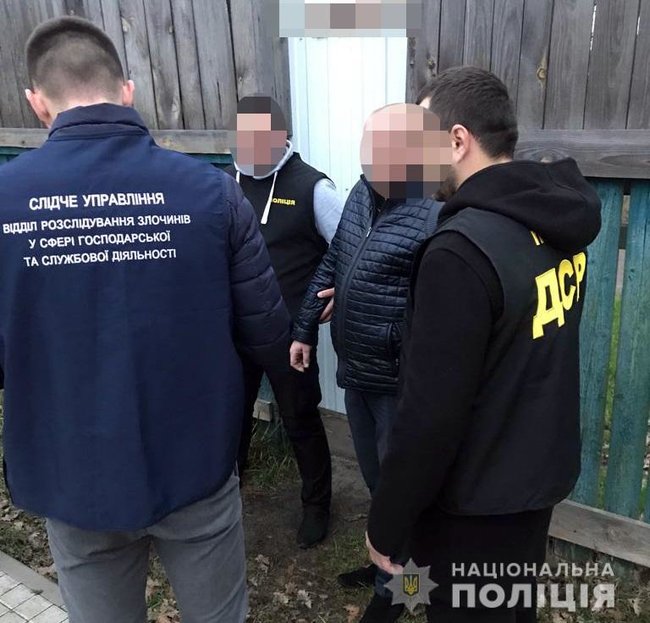 Головний ревізор ДФС Київщини погорів на хабарі $2500 01