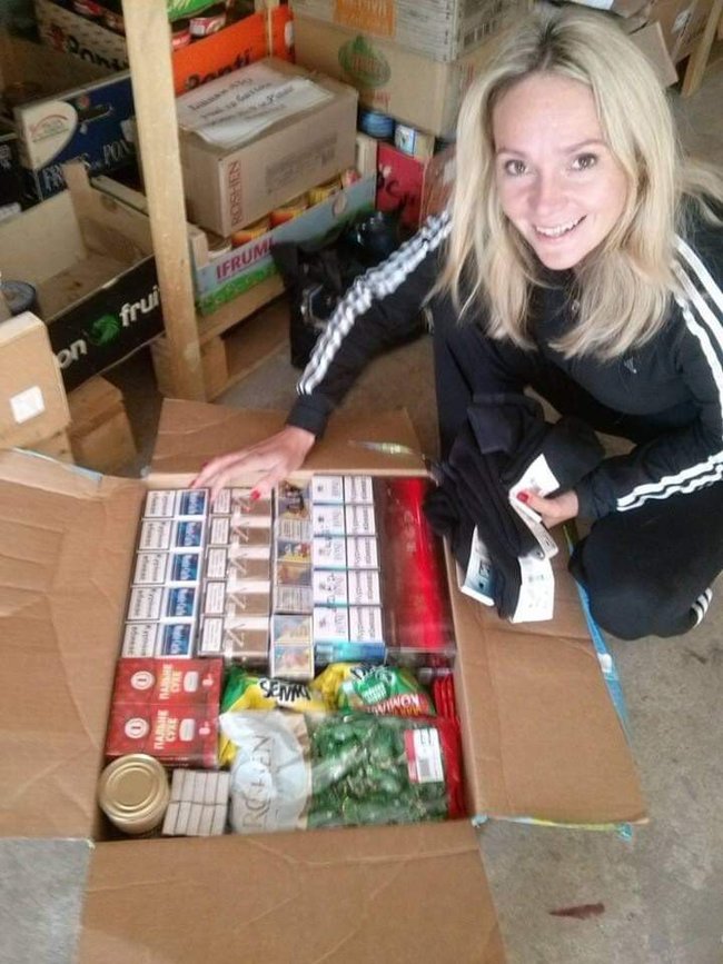 Відомий волонтер, водій-санітар 54 ОРБ Вікторія Шинкаренко: Перші три тепловізори ми передавали на Савур-Могилу. І після чергового штурму нам передзвонили і сказали, що хлопці з ним спали в обіймах, бо вони досі не бачили такого обладнання - це дуже надихало 01