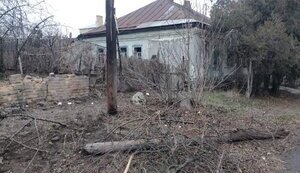 В течение дня россияне атаковали Никопольщину дронами-камикадзе, повреждены дома и магазин. ФОТОрепортаж