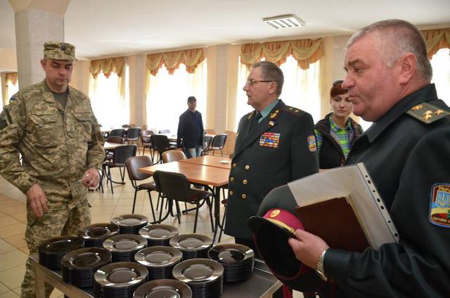 армия курсанты питание