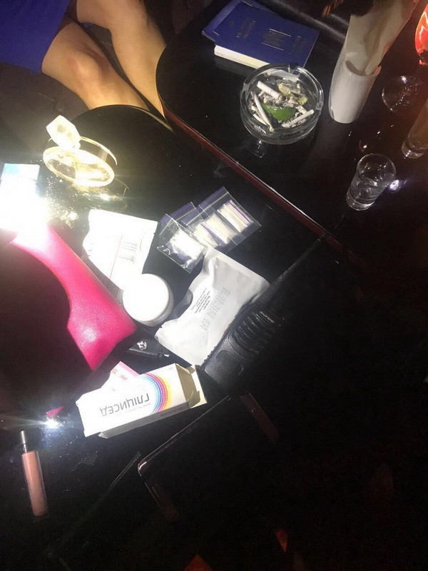 СБУ затримала українця, який намагався провезти в шлунку 1,3 кг кокаїну з Південної Америки 03