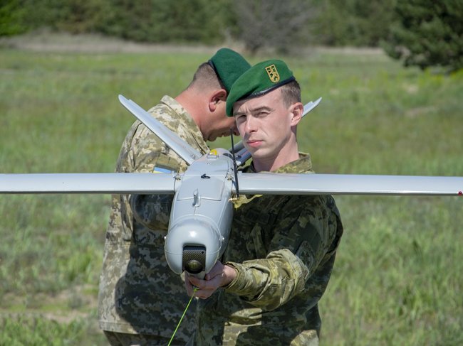 ВСУ приняли на вооружение отечественные беспилотники Лелека 100, - Таран 01