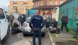Групу рекетирів, які вимагали $6,5 тис. неіснуючого боргу в чоловіка, викрито на Рівненщині, - СБУ. ФОТО