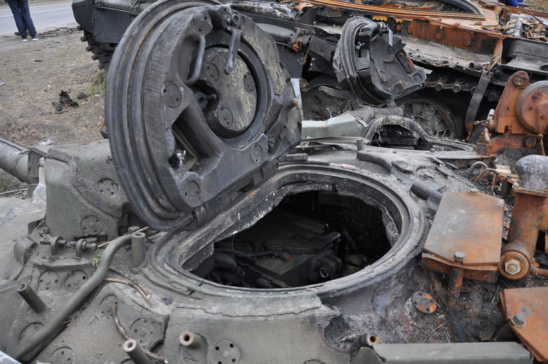 Russian occupiers equipment near Bucha destroyed 19
