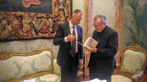 плен