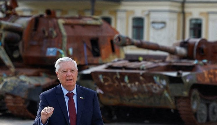 Раптова смерть сенатора Ліндсі Грема