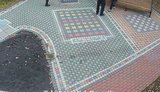 Вандалы залили желтой краской памятный знак воинам АТО в Киеве. ФОТО