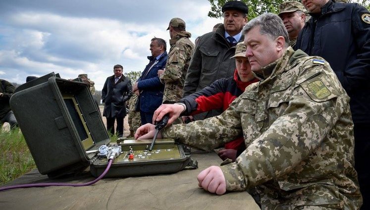 Upgrading of domestic weapons at final stage: high-precision missile "Vilkha" successfully tested, - Poroshenko. PHOTOS