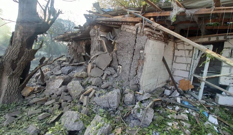 Russian strike on Synelnykove district of Dnipropetrovsk region: two children rescued from under rubble. PHOTOS