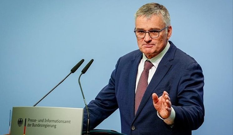 Спикер правительства ФРГ высказался о коррупционном скандале в украинской энергетике и упомянул Зеленского