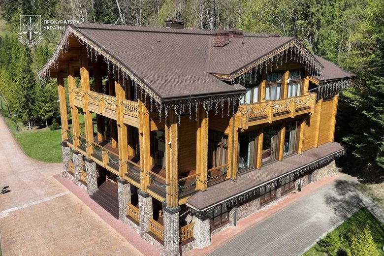 Захоплення земель для дачі Медведчука: Прокуратура повідомила про підозри причетним посадовцям