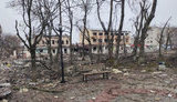 Изюм почти стерт с лица земли, никаких возможностей для доставки гуманитарной помощи, - Денисова