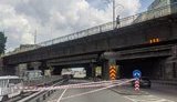 В Киеве обвалилась часть моста возле станции метро "Берестейская" (обновлено)