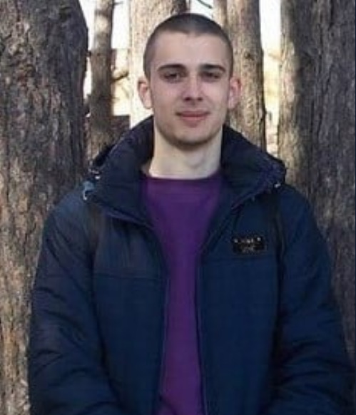 С воином 95-й ОДШБ Игорем Тычиной, который 27 декабря получил тяжелое ранение от пули российского снайпера и скончался 1 января, простятся завтра в Коростене 02
