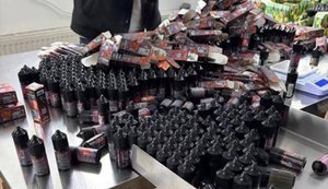 Відбуваються масові обшуки в магазинах електронних сигарет і вейпів