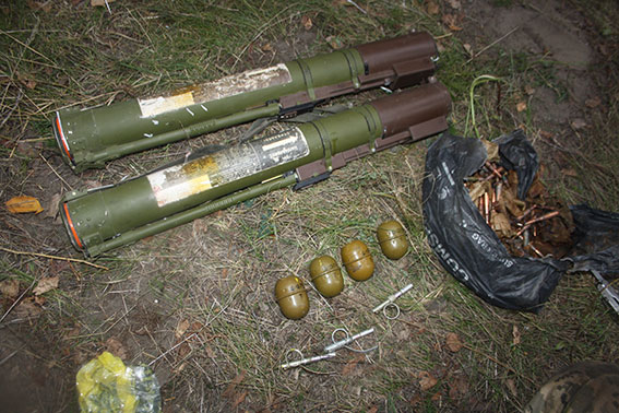 Тайник с оружием обнаружен под Кременчугом, - Нацполиция 02