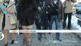 "Дети играют в снежки - и ничего. А у этих - травмы"