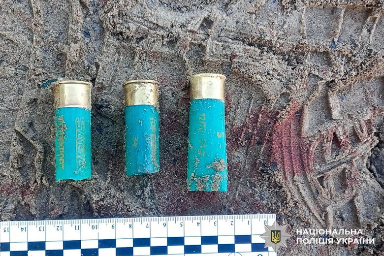 На Рівненщині затримали чоловіка, який поранив двох людей із рушниці