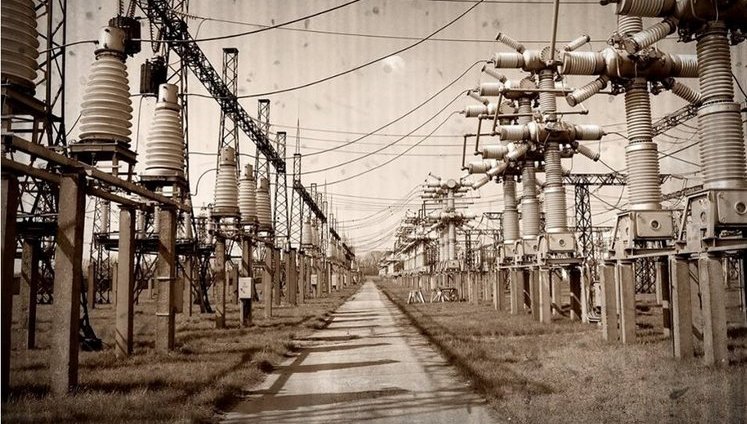 Скільки населення реально платить за електроенергію